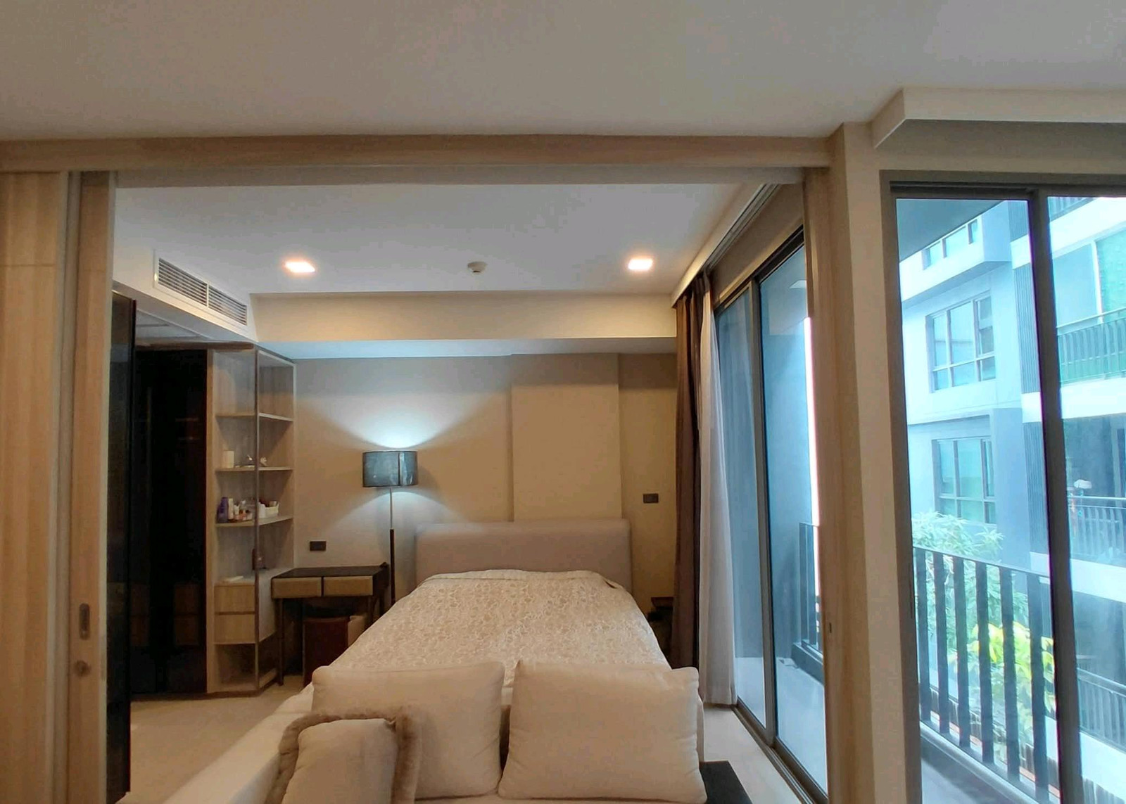🔥 Condo for sale FYNN Sukhumvit 31 (Finn Sukhumvit 31) 🔥 ✨ Very new condition! The owners are few. The room is well taken care of. Ready to move in immediately.