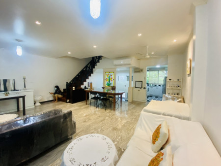 ทาวน์เฮาส์ 3 ชั้น เนื้อที่ 28 ตรว สุขุมวิท 77 อ่อนนุช 21-1 รีโนเวทใหม่ ตกแต่งสวย – รูปที่ 3