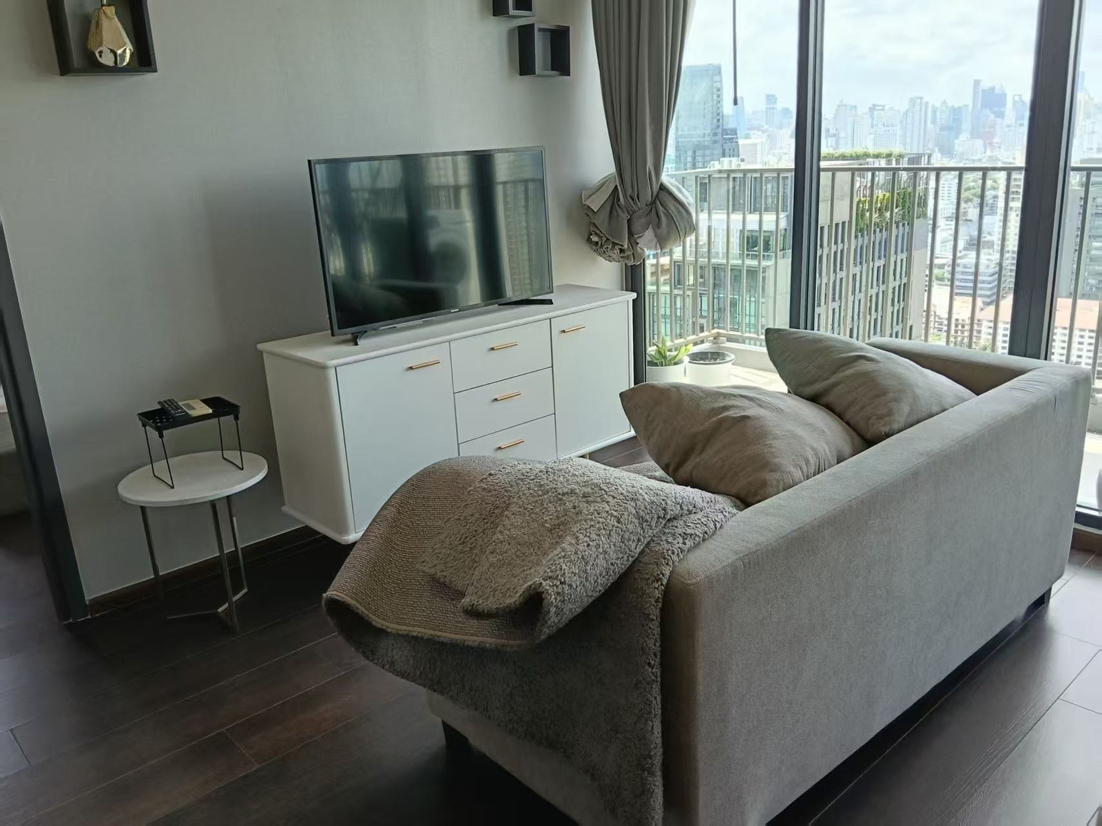 C Ekkamai Condominium | 35th High Floor 2BR with Tenancy (Urgent 3.5M THB Below-Cost Sale!)7,500,000 THB C Ekkamai Condominium | 35th High Floor 2BR with Tenancy (Urgent 3.5M THB Below-Cost Sale!)7,500,000 THB