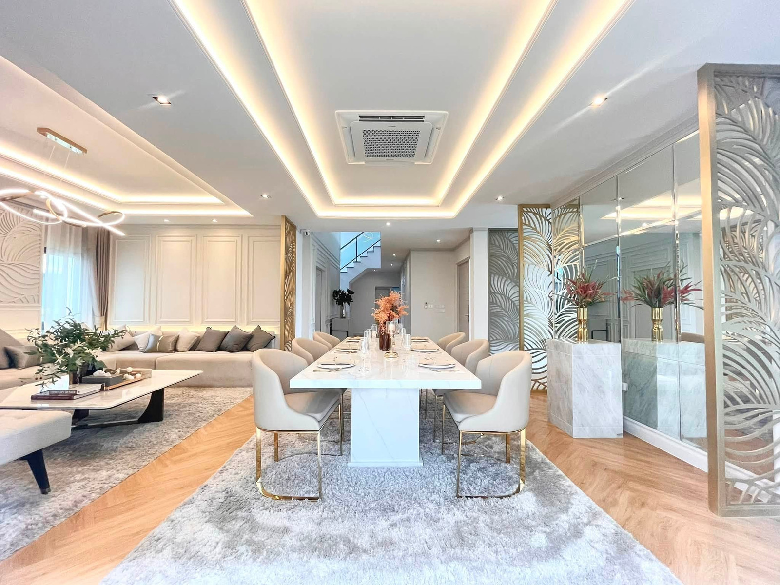 Luxury Detached House for Rent at THE CITY Bangna I Prime location, only 1.5 km from Mega Bangna. Luxury Detached House for Rent at THE CITY Bangna I Prime location, only 1.5 km from Mega Bangna.