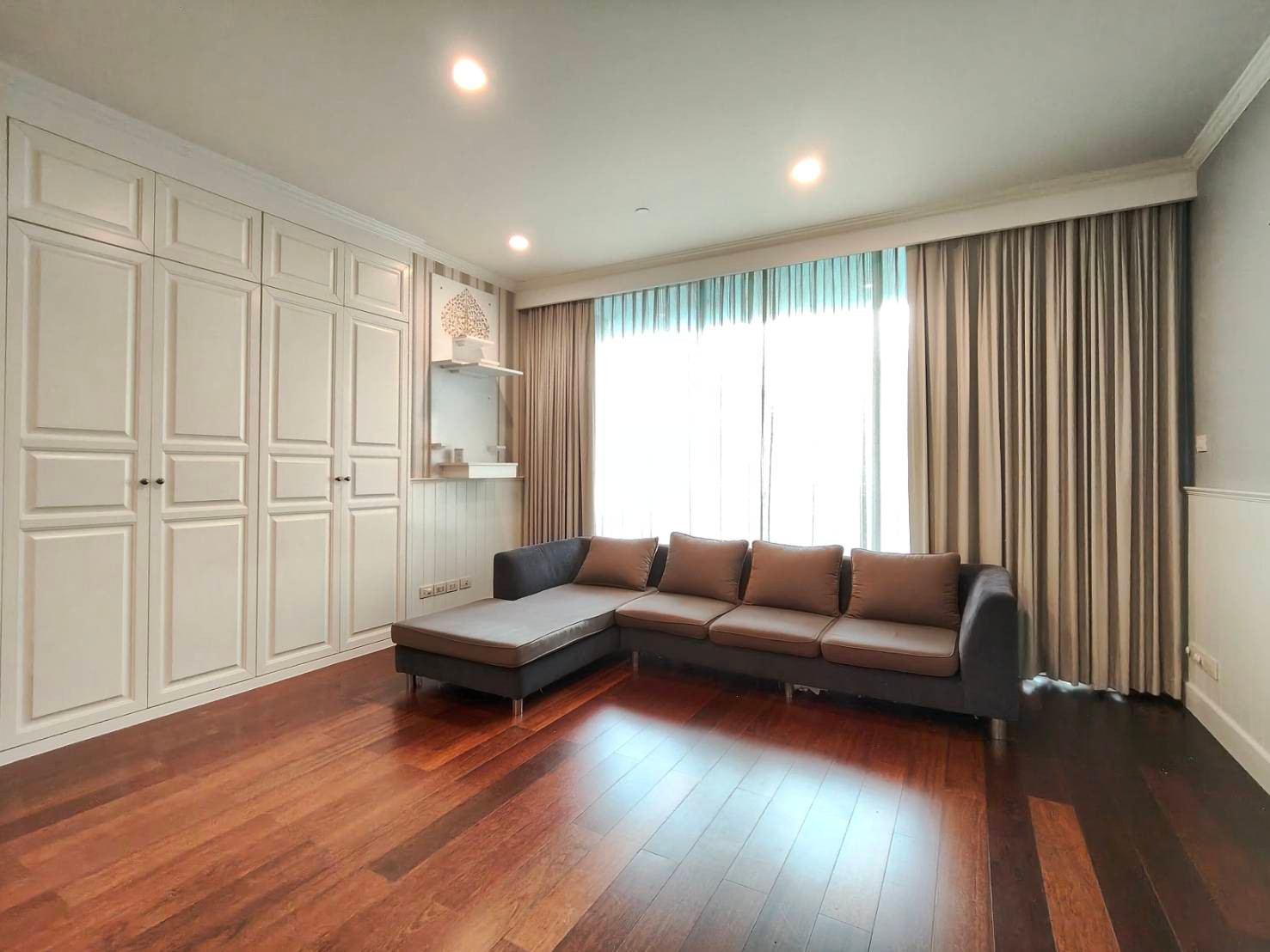 2BR The Park Chidlom l Best-Priced in the Building l Sale & Rent 2BR The Park Chidlom l Best-Priced in the Building l Sale & Rent