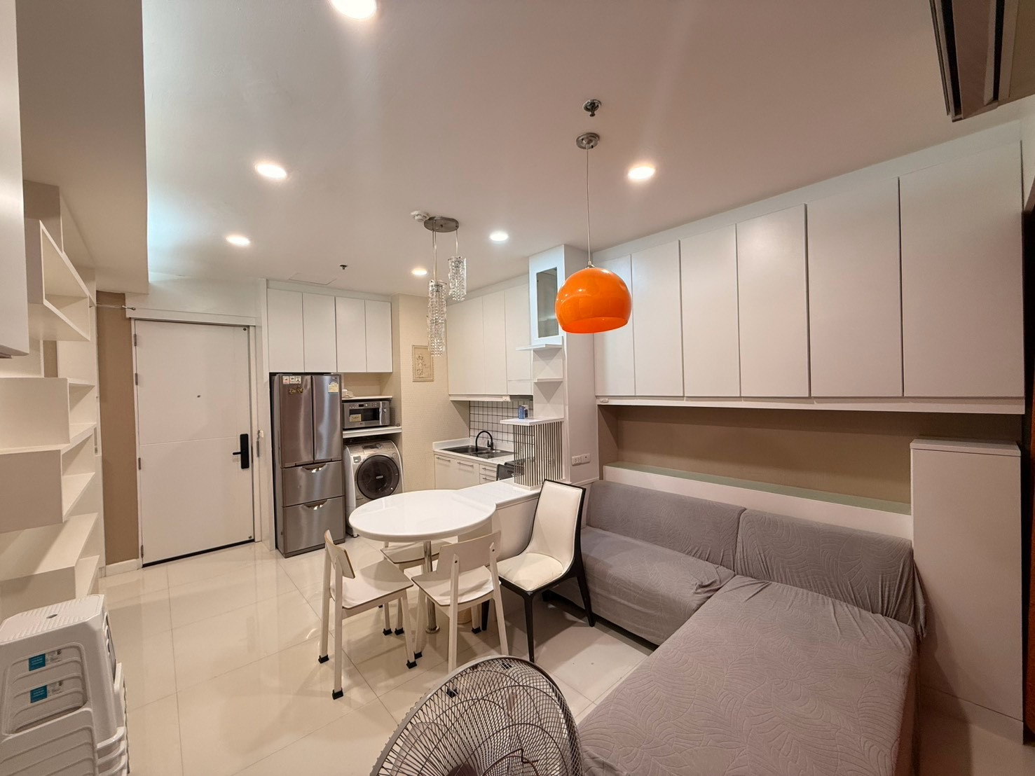 Baan Klang Krung Siam - Pathumwan, 2 bedrooms, 2 bathrooms (next to BTS Ratchathewi) Baan Klang Krung Siam - Pathumwan, 2 bedrooms, 2 bathrooms (next to BTS Ratchathewi)