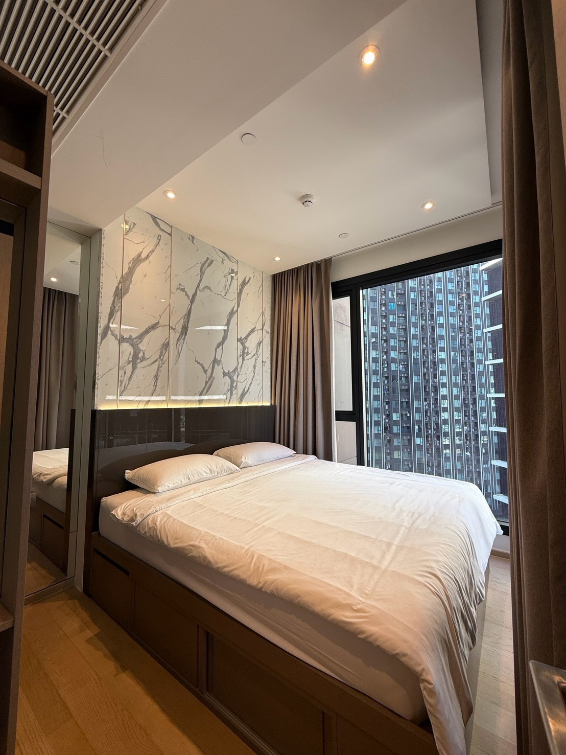 For rent Ashton Asoke - Rama 9 ตกแต่งครบ พร้อมเข้าอยู่ ใกล้ MRT พระราม 9 -RW008323 – รูปที่ 2