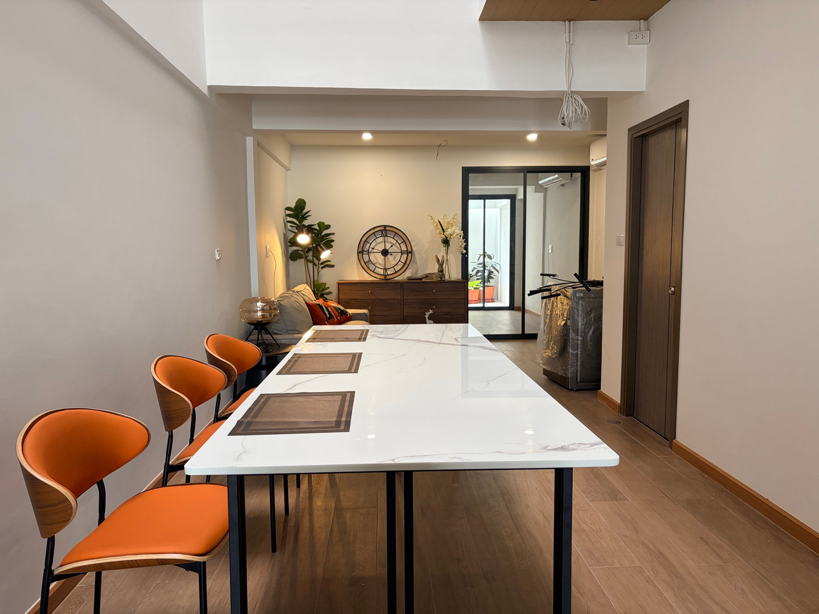 🏡 ขาย / ให้เช่า ทาวน์เฮ้าส์รีโนเวทใหม่ | ปรีดีพนมยงค์ 42🏡 FOR SALE / FOR RENT | Renovated Townhouse – Pridi Banomyong 42 – รูปที่ 2