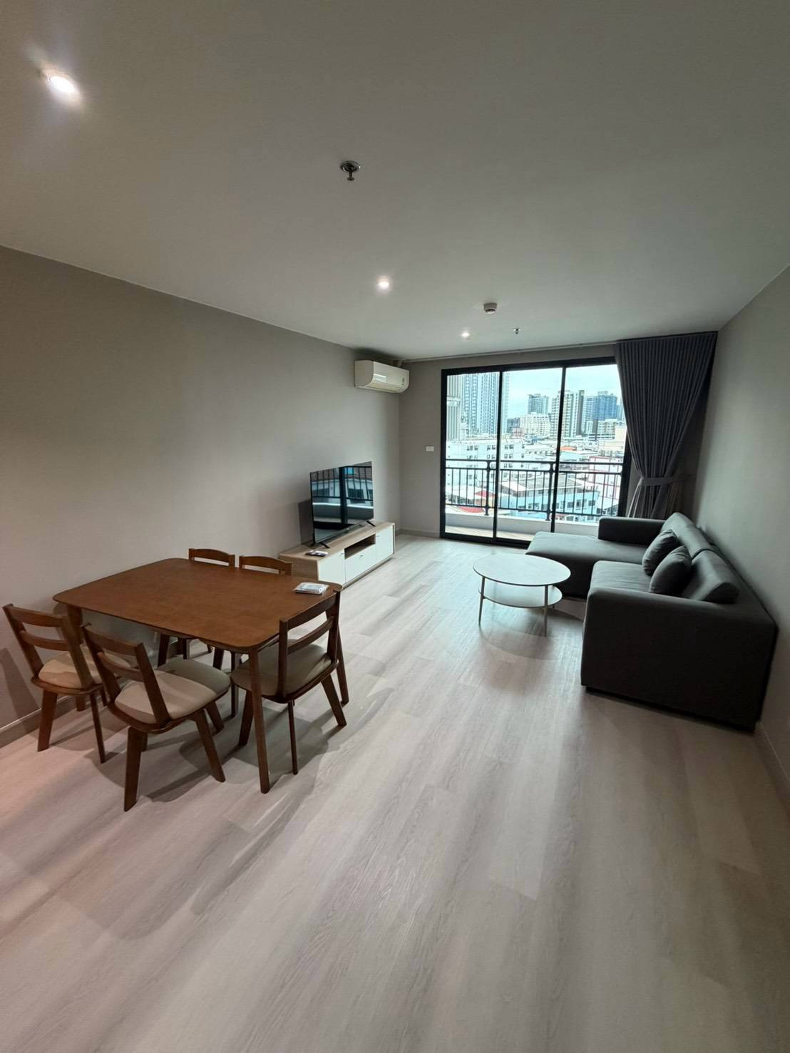 TWP937 For Rent | Artisan Ratchada 2 Bedrooms Near MRT Thailand Cultural Centre
