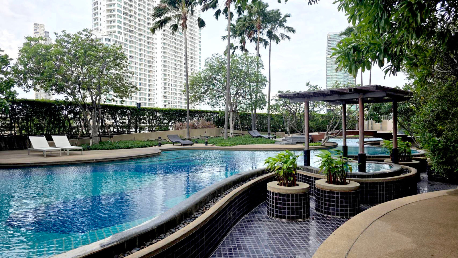 คอนโด วอเตอร์มาร์ค เจ้าพระยาฯ ชั้นสูง วิวเมืองตัดโค้งน้ำ สวยเวอร์ เกินราคา!  105.21 ตร.ม. 2 ห้องนอน เพดานสูง 2.8 ม. – รูปที่ 4