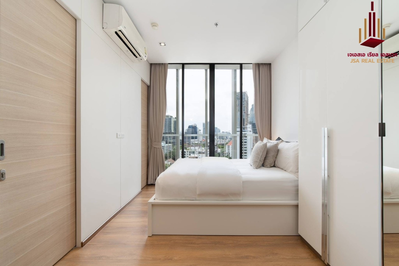 ✨ For Rent: Park Origin Phrom Phong Condo ✨💰 Only 20,500 THB/month 