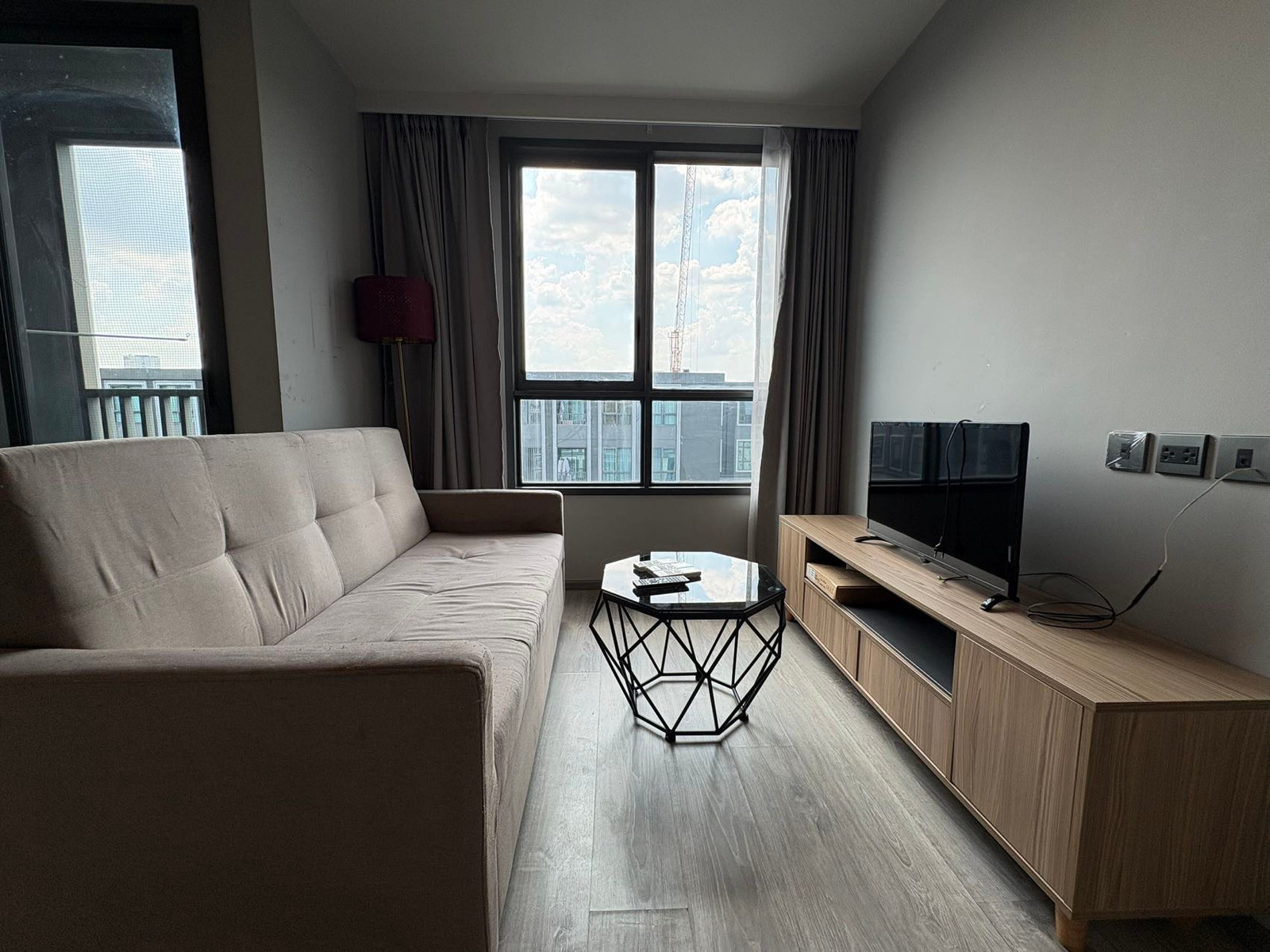 Maestro 19 Ratchada 19 - Vipha | 8th Top Floor 2BR Pet-Friendly Unit (Spacious 61 sq.m.) 6,000,000 THB Maestro 19 Ratchada 19 - Vipha | 8th Top Floor 2BR Pet-Friendly Unit (Spacious 61 sq.m.) 6,000,000 THB