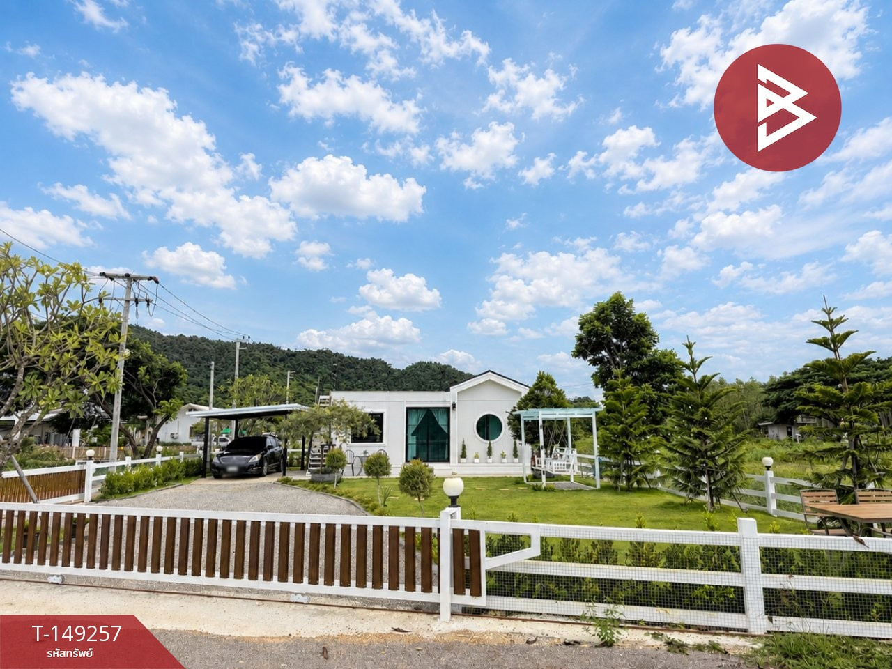 Single house for sale with land, area 1 ngan, Photharam, Ratchaburi.