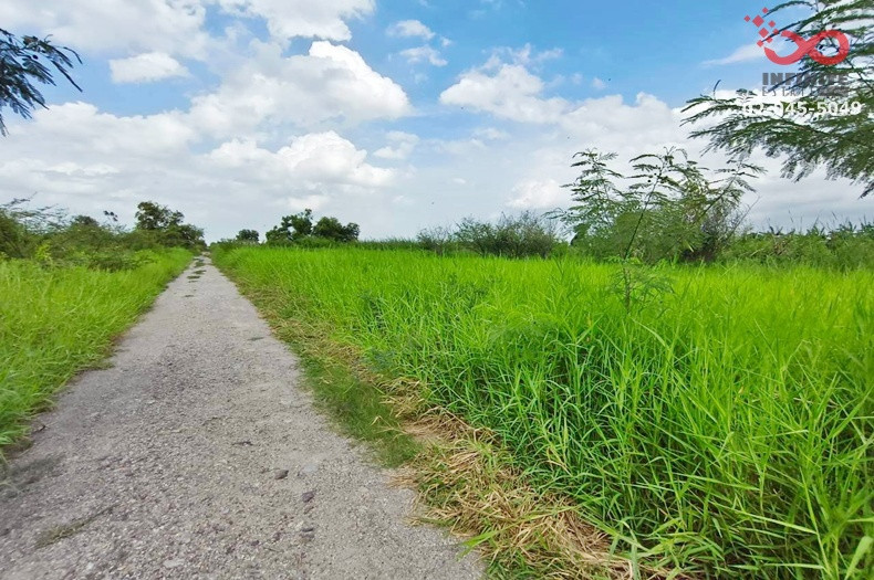 Land for sale, 3 rai, Lam Luk Ka, Khlong 12, Pathum Thani, near Rainwood Park Golf Course, beautiful plot. Land for sale, 3 rai, Lam Luk Ka, Khlong 12, Pathum Thani, near Rainwood Park Golf Course, beautiful plot.