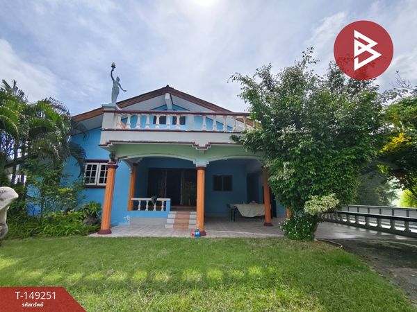 Cheap detached house with land for sale, area 3 ngan 32.6 square wah, Tha Muang, Kanchanaburi.