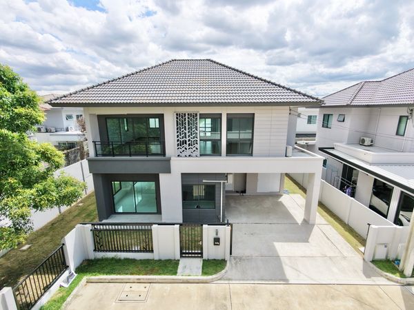 บ้านเดี่ยว ใหม่ สวย แปลงริม มุมส่วนตัว ชีวารมย์ นครอินทร์ (พระราม 5) บ้านหรู สไตล์ modern luxury เดินทางสะดวก ใกล้ ถนนราชพฤกษ์ ทางด่วน ประจิมรัถยา ศรีรัช 