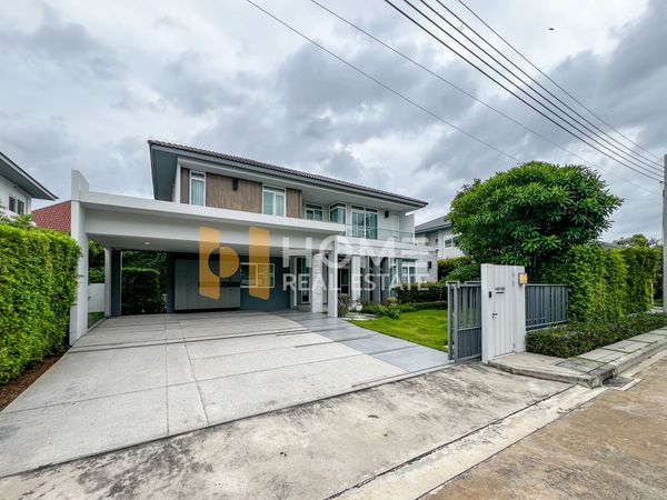 Large, ready-to-move-in house 🏡 Mantana 2 Motorway - New Krungthepkreetha Road / 4 Bedrooms (FOR SALE) BZD272