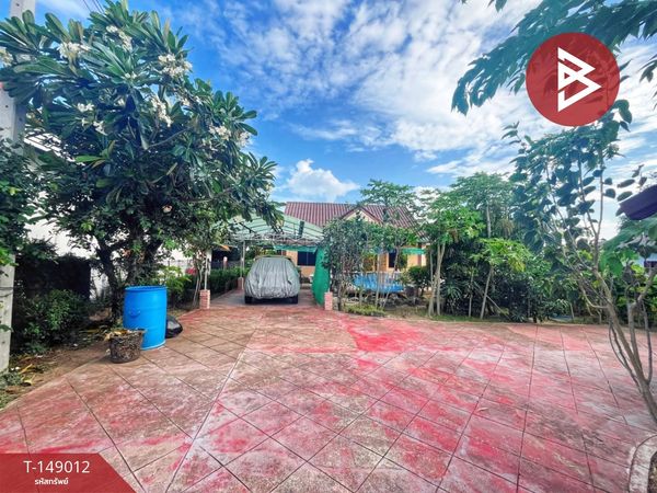 Single house for sale with land, area 1 ngan 72 square meters, Nong Ya Sai, Suphanburi.