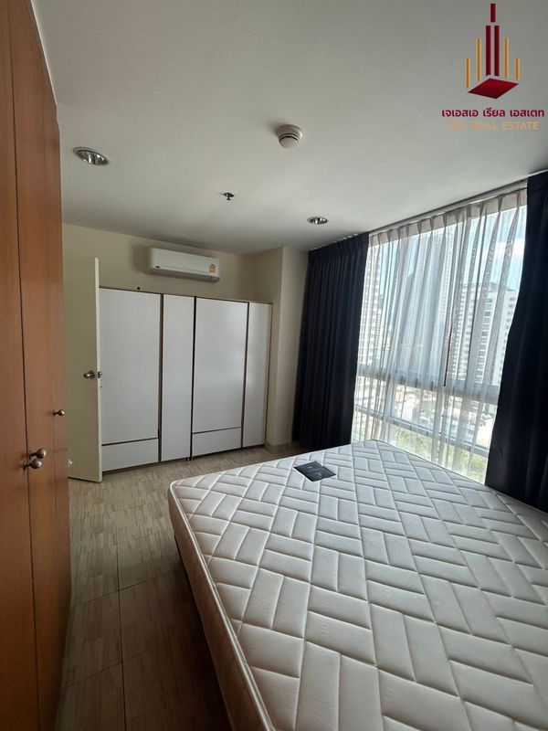 ✨ For Rent: Baan Pathumwan Condo ✨ 💰 Only 20,000 THB/month 