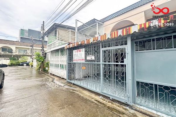 Townhouse for sale, 2 floors, 19 sq m, Chaloem Phrakiat Rama 9, Prawet, near the Yellow Line, Si Udom Station.