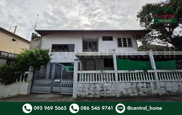 2-story detached house, 111 sq m., Soi Bang Waek 156, very good location, cheapest price.