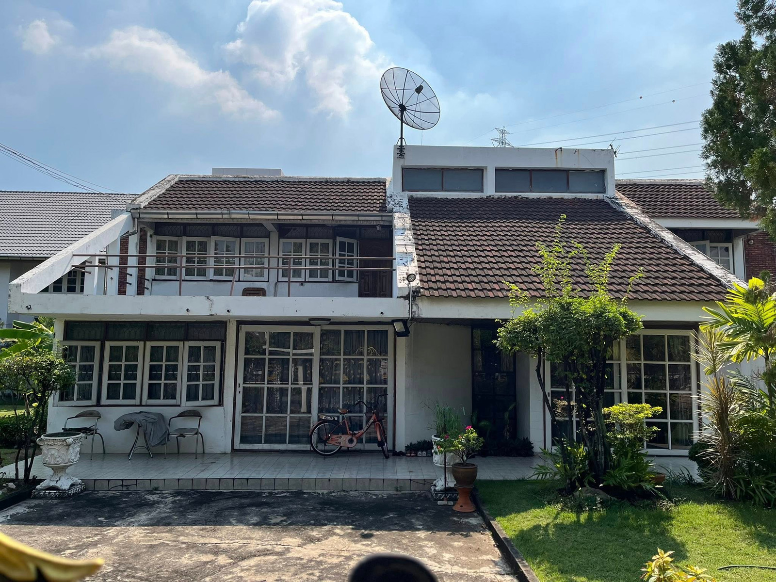 บ้านเดี่ยวพร้อมที่ดิน “แปลงมุม” ใกล้เหม่งจ๋าย–รัชดา บ้านเดี่ยวพร้อมที่ดิน “แปลงมุม” ใกล้เหม่งจ๋าย–รัชดา