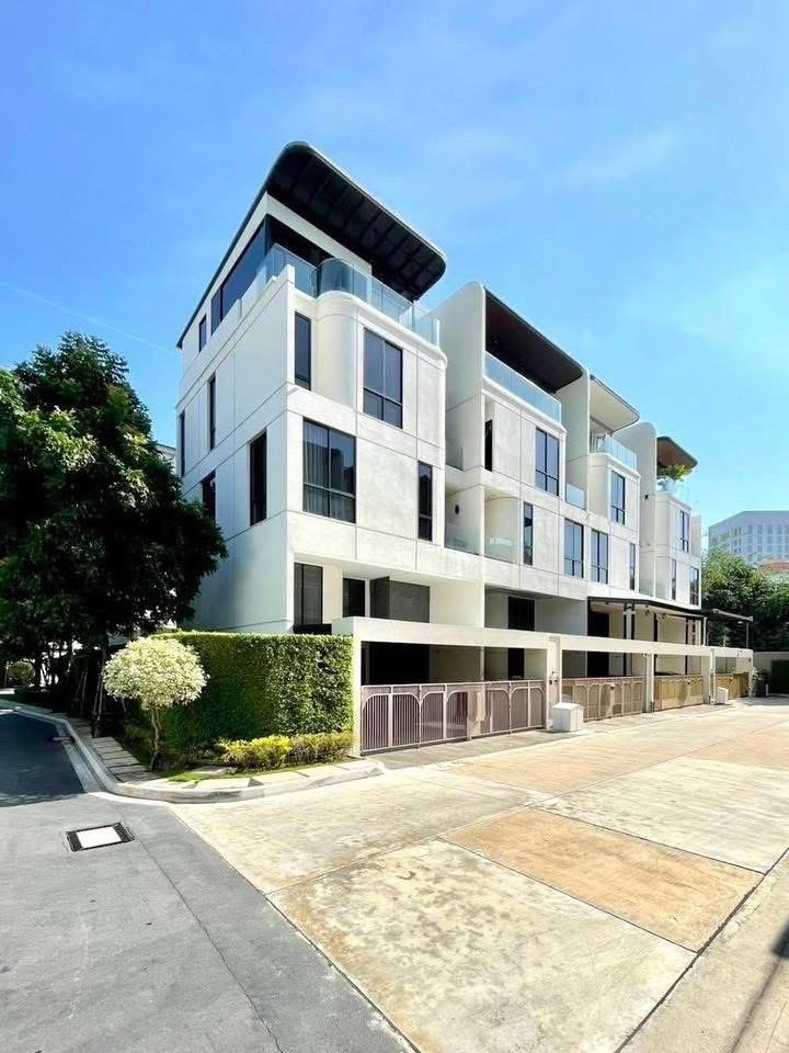 𝐃𝐞𝐦𝐢 𝐒𝐚𝐭𝐡𝐮𝟒𝟗 เดมี่ สาธุ 𝟒𝟗 ราคา 𝟐𝟕.𝟗 ลบ แบบบ้าน 𝐃𝐄𝐌𝐈 𝟖 ทาวน์โฮมหรู 𝟑 ชั้นครึ่ง มี 𝐏𝐚𝐧𝐨𝐫𝐚𝐦𝐢𝐜 𝐑𝐨𝐨𝐟𝐭𝐨𝐩𝐝 และลิฟต์ในบ้าน หน้าบ้านกว้าง 𝟖 เมตร จอดรถได้𝟑 คัน ฟังก์ชันครบ พื้นที่ใช้สอยคุ้มค่า 𝐃𝐨𝐮𝐛𝐥𝐞 𝐕𝐨𝐥 𝐃𝐞𝐦𝐢 𝐒𝐚𝐭𝐡𝐮𝟒𝟗 เดมี่ สาธุ 𝟒𝟗 ราคา 𝟐𝟕.𝟗 ลบ แบบบ้าน 𝐃𝐄𝐌𝐈 𝟖 ทาวน์โฮมหรู 𝟑 ชั้นครึ่ง มี 𝐏𝐚𝐧𝐨𝐫𝐚𝐦𝐢𝐜 𝐑𝐨𝐨𝐟𝐭𝐨𝐩𝐝 และลิฟต์ในบ้าน หน้าบ้านกว้าง 𝟖 เมตร จอดรถได้𝟑 คัน ฟังก์ชันครบ พื้นที่ใช้สอยคุ้มค่า 𝐃𝐨𝐮𝐛𝐥𝐞 𝐕𝐨𝐥