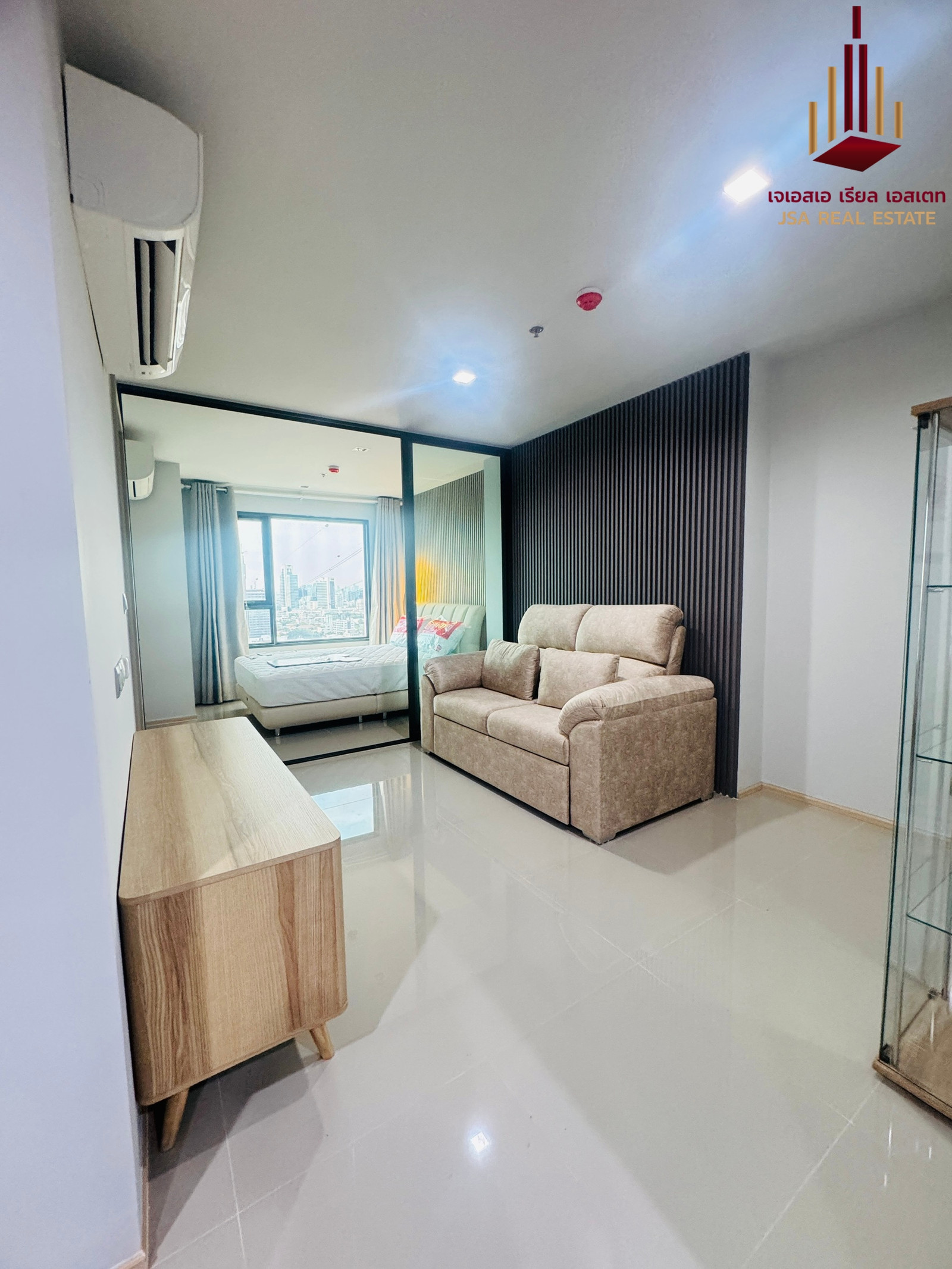 ✨ For Sale : Life Ladprao ✨ 💰 Only 6,880,000 THB