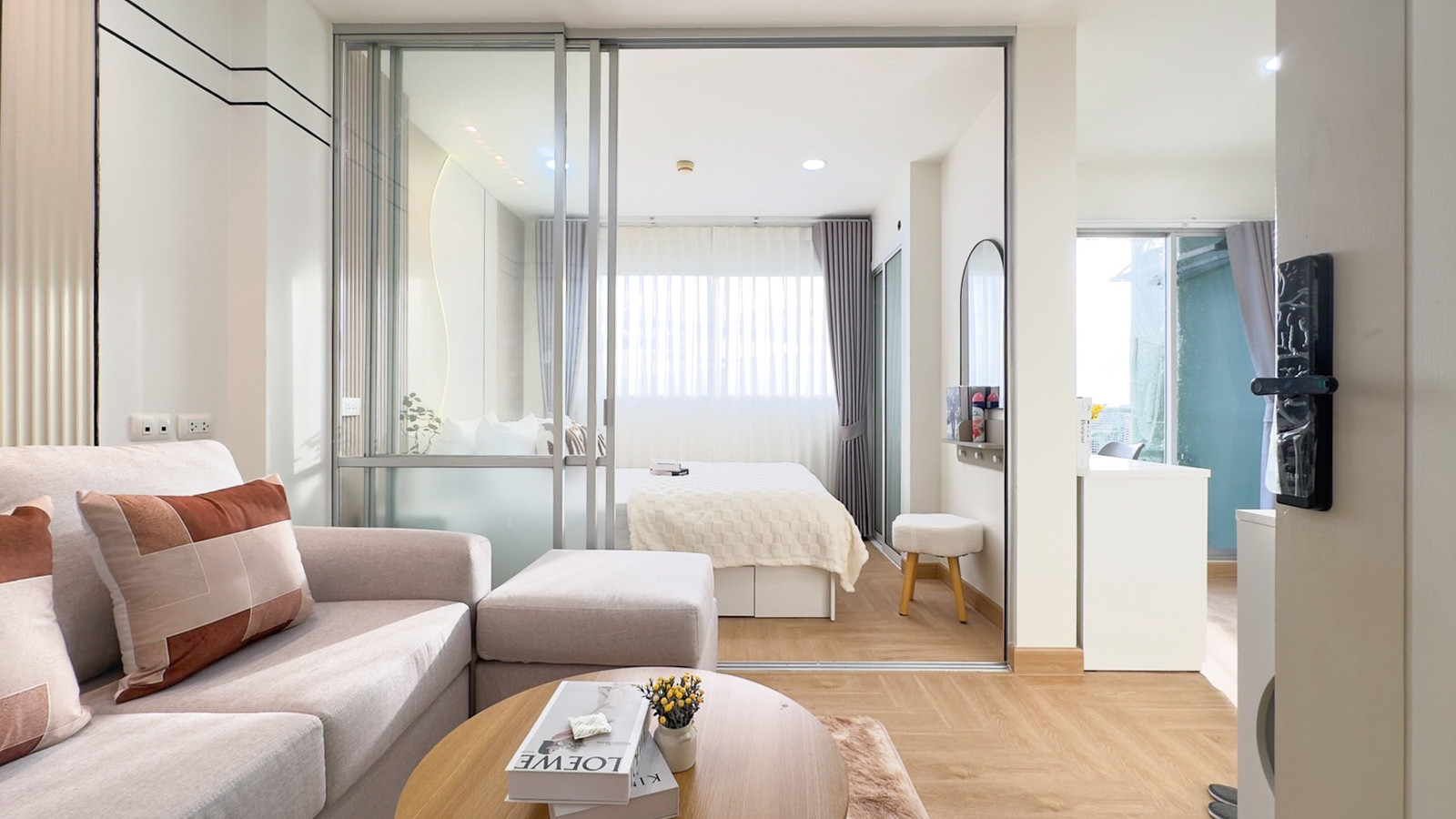 🏢 LPN Condo Town Ramintra - Lat Pla Khao 2 💰 Installments only 5,xxx baht/month 🌸 Fully decorated, ready to move in!