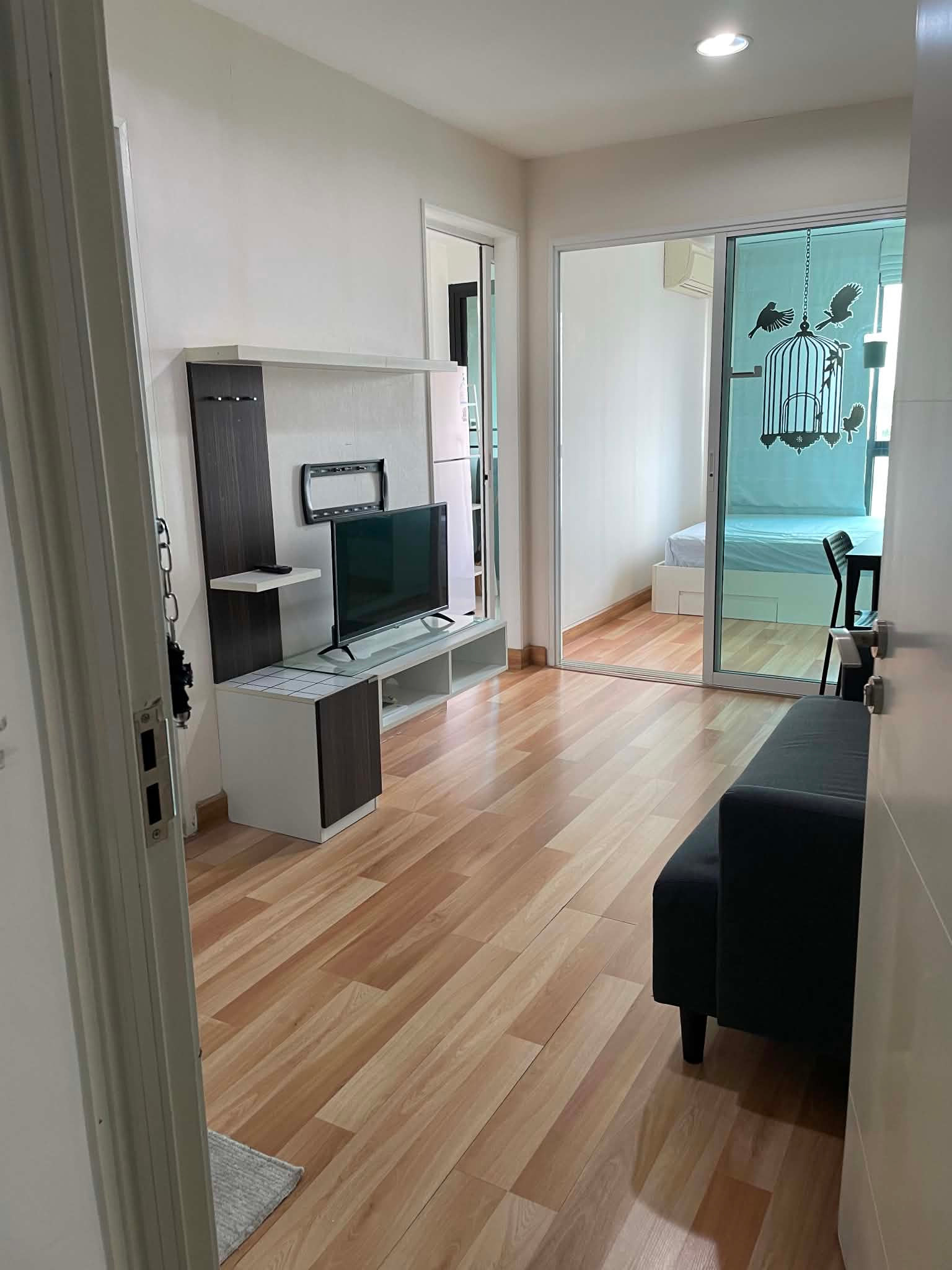 A POOL CONDO FOR RENT A POOL CONDO FOR RENT