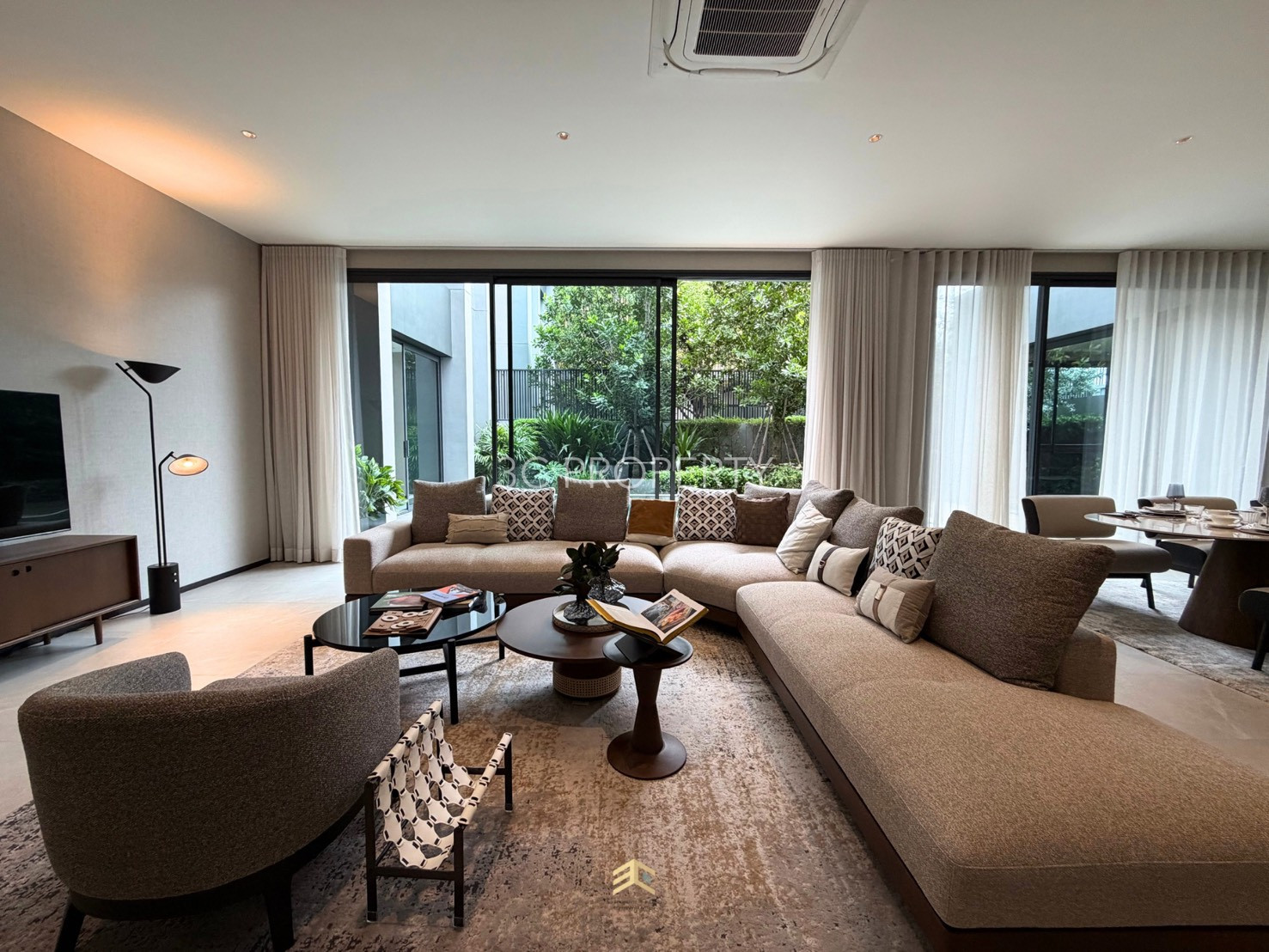 บ้านหรูติดถนนรามอินทรา : Smyth's Ramintra (สมิทธ์ รามอินทรา) เริ่ม 120 ล้านบาท ติดต่อ กี้ 095-0898947 – รูปที่ 4