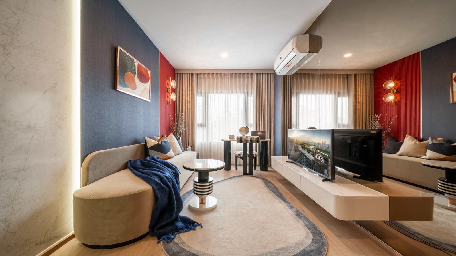 🔥 HOT DEAL! Life Rama4-Asoke Prime Location, Special Price. Act Fast!