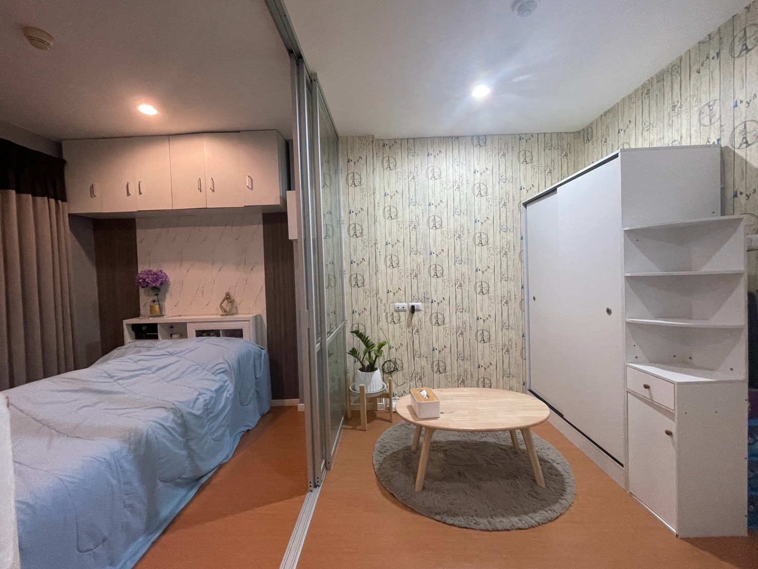 🏠 ขายด่วน! ลุมพินีนิด้าเสรีไทย เฟส 1 🏠 ห้องสตูดิโอ 23 ตร.ม. ตึก A1 ชั้น 2 ติดลิฟต์ พร้อมเตียง แอร์ ตู้เสื้อผ้า ✨ ราคาเดียว 1.1 ล้านบาท 💰 🏠 ขายด่วน! ลุมพินีนิด้าเสรีไทย เฟส 1 🏠 ห้องสตูดิโอ 23 ตร.ม. ตึก A1 ชั้น 2 ติดลิฟต์ พร้อมเตียง แอร์ ตู้เสื้อผ้า ✨ ราคาเดียว 1.1 ล้านบาท 💰