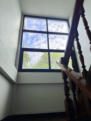 Phaholyothin 49-57 Two Story Townhome 3Beds 3Baths 24,998B-M. BTS WatPhrasi 650m. and Wat Phra Si Mahathat 450 m. Land area 33 sq.wa. Usable area 160 sq.m. near MRT 11th Infantry Regiment only 326 m. Prime location on Phahonyothin Road, suitable for resid – รูปที่ 4