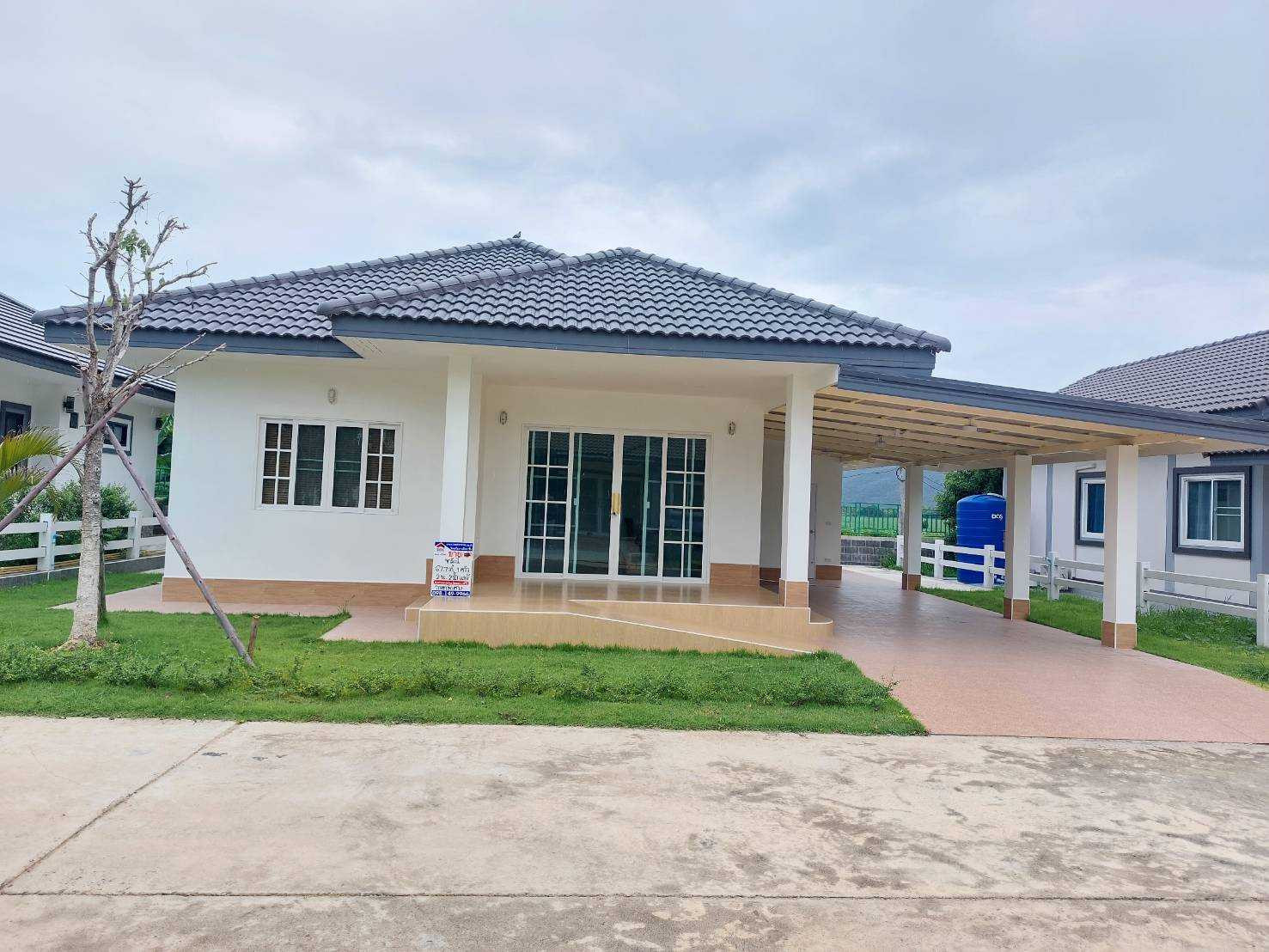 Single-storey detached house for sale with furniture + appliances. Baan Saeng Thong Project, Ruean Saeng Tham, Red Garuda title deed and ready to move in, Kaeng Khoi District.
