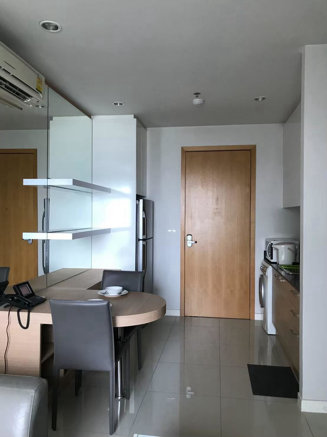 98381 - Condo for sale, Circle Condominium, MRT-Phetchaburi, Phetchaburi Road. 98381 - Condo for sale, Circle Condominium, MRT-Phetchaburi, Phetchaburi Road.