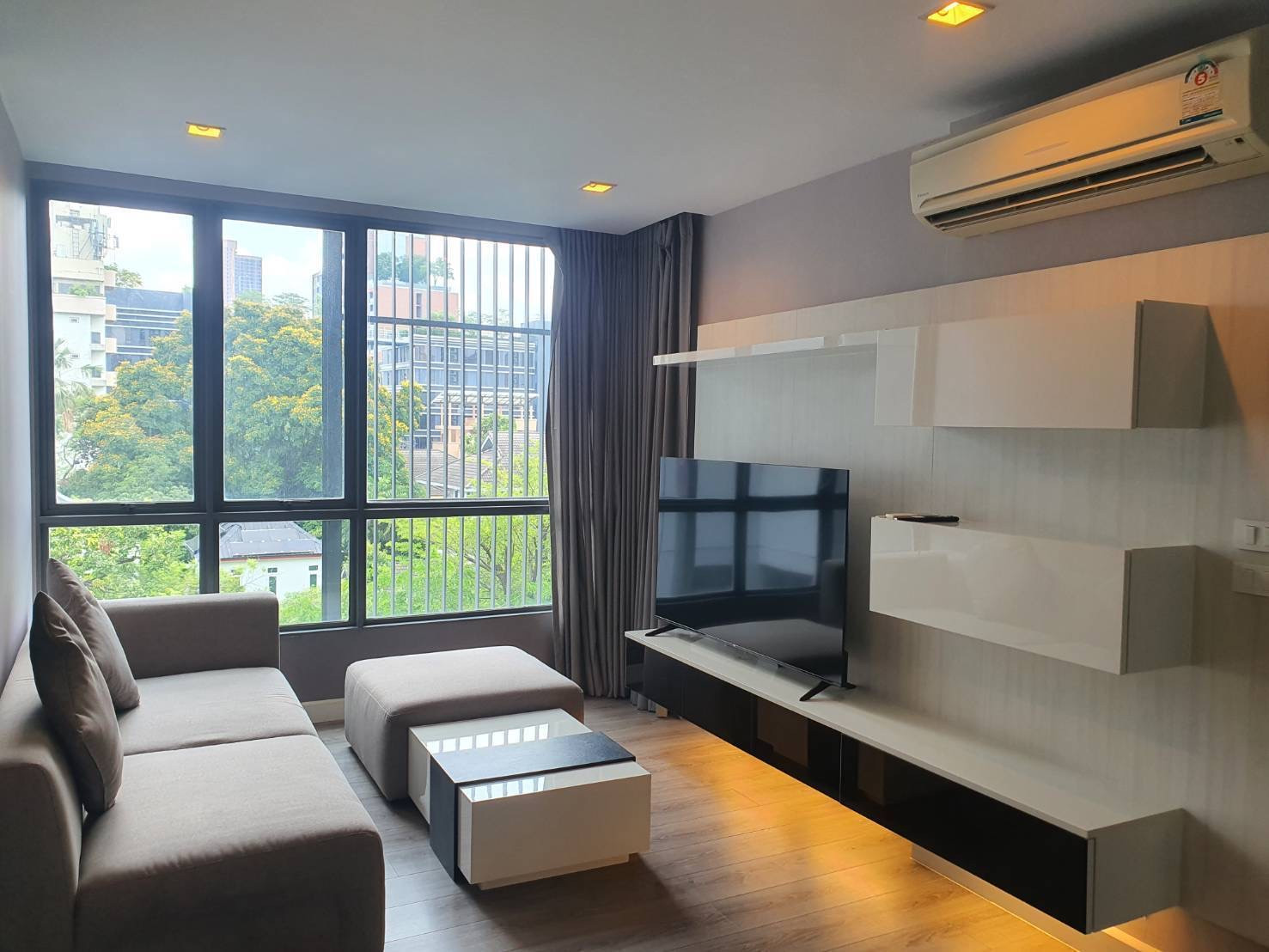 ขายด่วน! คอนโด ใกล้บีทีเอสเอกมัยและ Gateway Ekkamai, low rise สงบ ร่มรื่น น่าอยู่