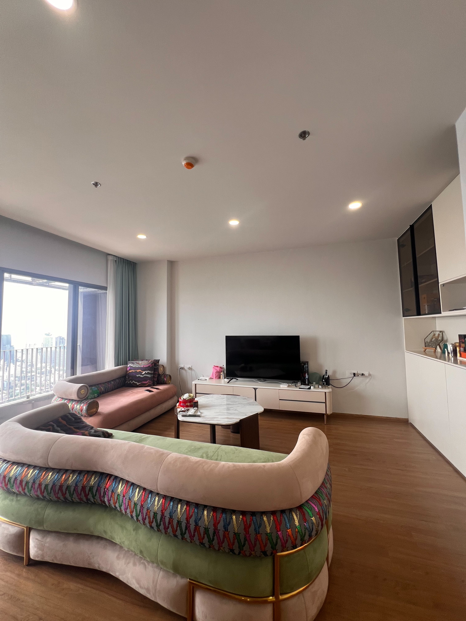🔥𝗦𝗛𝗢𝗖𝗞 𝗣𝗥𝗜𝗖𝗘 🔥 RARE unit / Cloud ทองหล่อ-เพชรบุรี / 3 Bed 3 Bath / ชั้นสูง 🔥𝗦𝗛𝗢𝗖𝗞 𝗣𝗥𝗜𝗖𝗘 🔥 RARE unit / Cloud ทองหล่อ-เพชรบุรี / 3 Bed 3 Bath / ชั้นสูง