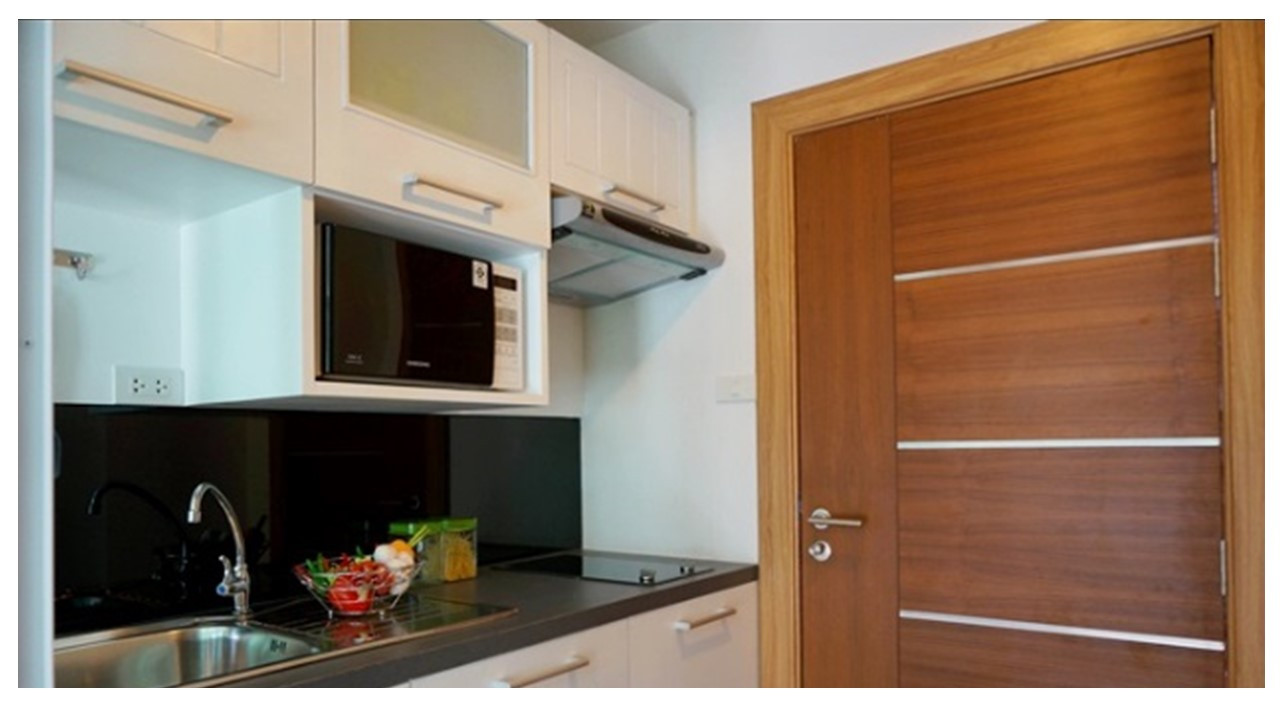 Condo fully furnished, swimming pool, fitness center and next to the main road celebrating Chiang Mai 700th Anniversary, near Ruamchok Market. Condo fully furnished, swimming pool, fitness center and next to the main road celebrating Chiang Mai 700th Anniversary, near Ruamchok Market.