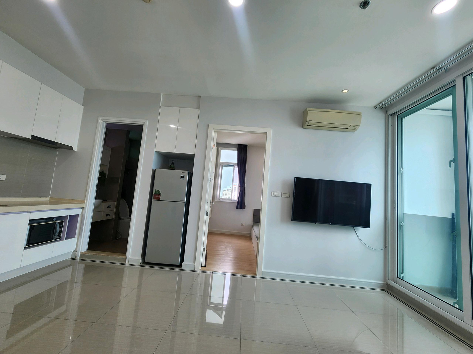 🔥 ที.ซี. กรีน พระราม 9  🔥  ชั้น 22 | ห้องมุม | ขนาด 40 ตรม.  💰 ค่าเช่า 15,000 บาท – รูปที่ 3