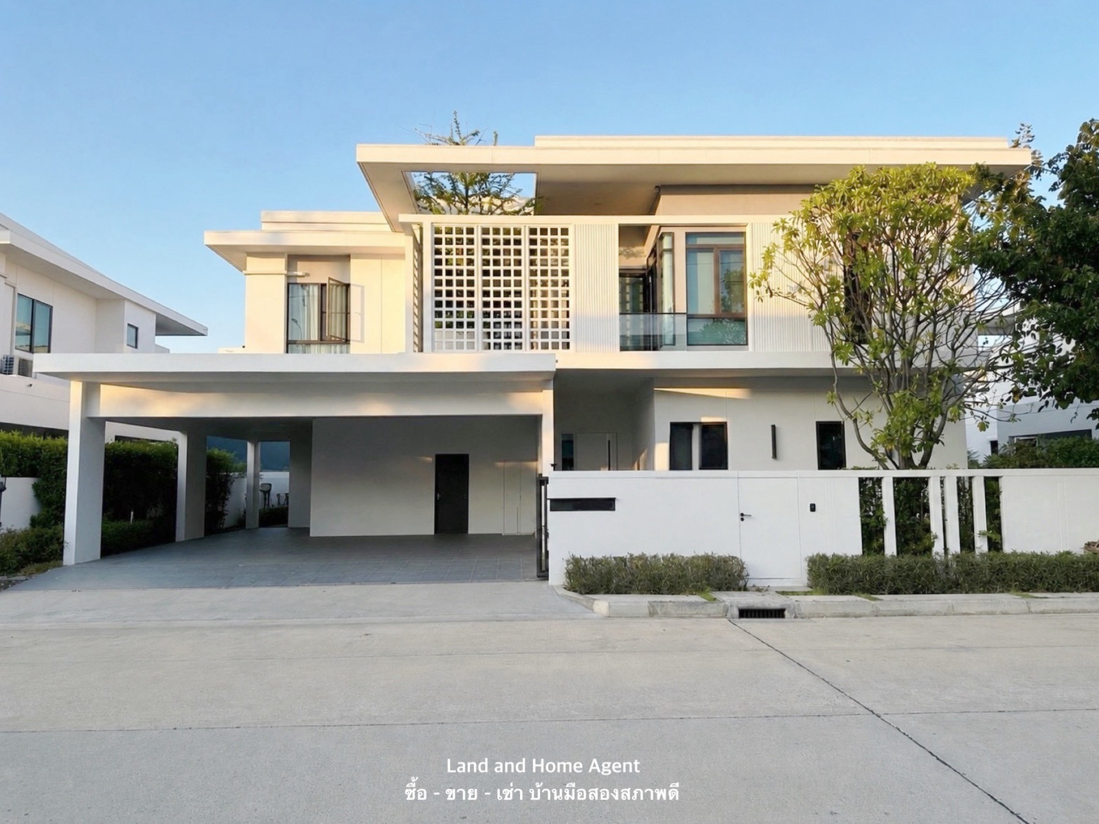 ขาย บ้านเดี่ยว มัณฑนา บางนา กม.15 แปลงสวยถนนเมนหลัก สภาพดีพร้อมอยู่ ขาย บ้านเดี่ยว มัณฑนา บางนา กม.15 แปลงสวยถนนเมนหลัก สภาพดีพร้อมอยู่
