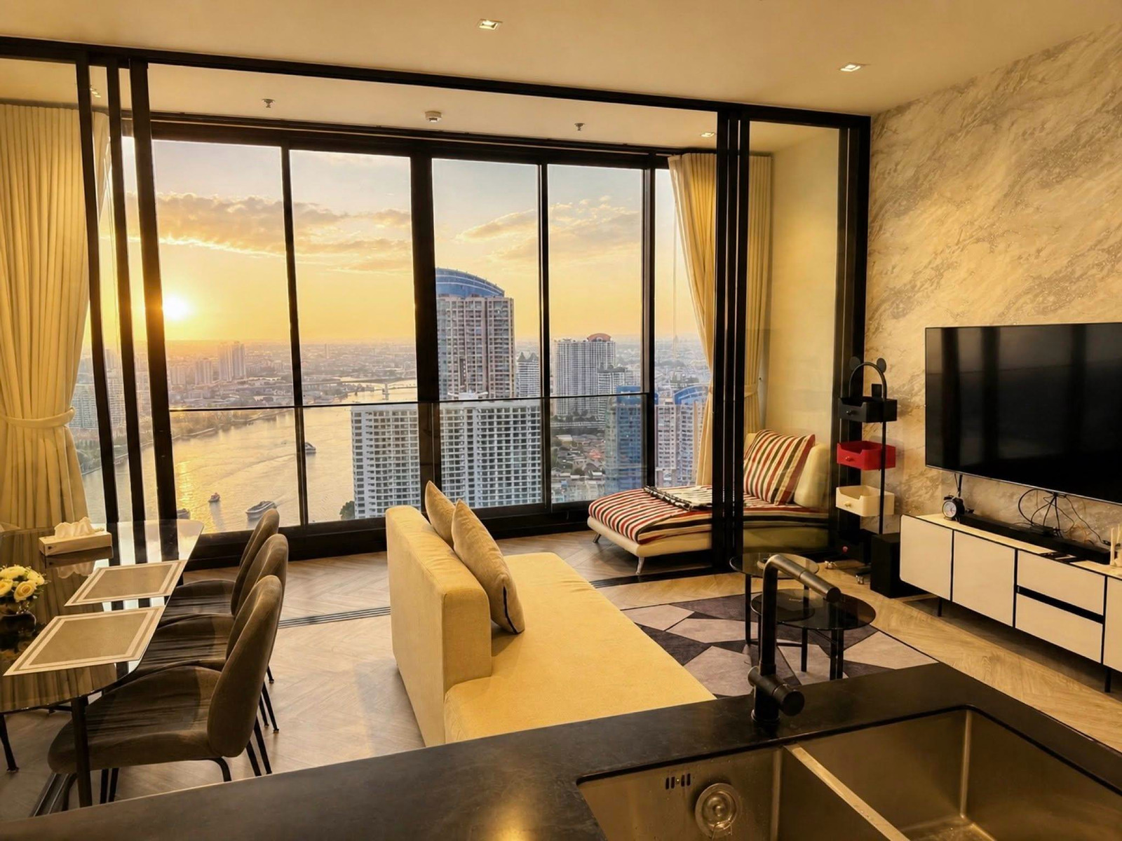LTH16098 - Luxury Riverside Condo for Rent Charoen Nakhon | Chapter Charoennakorn Riverside | 78.8 sq.m. | 2 Beds 2 Baths | 69K | คอนโดหรูริมน้ำให้เช่า เจริญนคร LTH16098 - Luxury Riverside Condo for Rent Charoen Nakhon | Chapter Charoennakorn Riverside | 78.8 sq.m. | 2 Beds 2 Baths | 69K | คอนโดหรูริมน้ำให้เช่า เจริญนคร