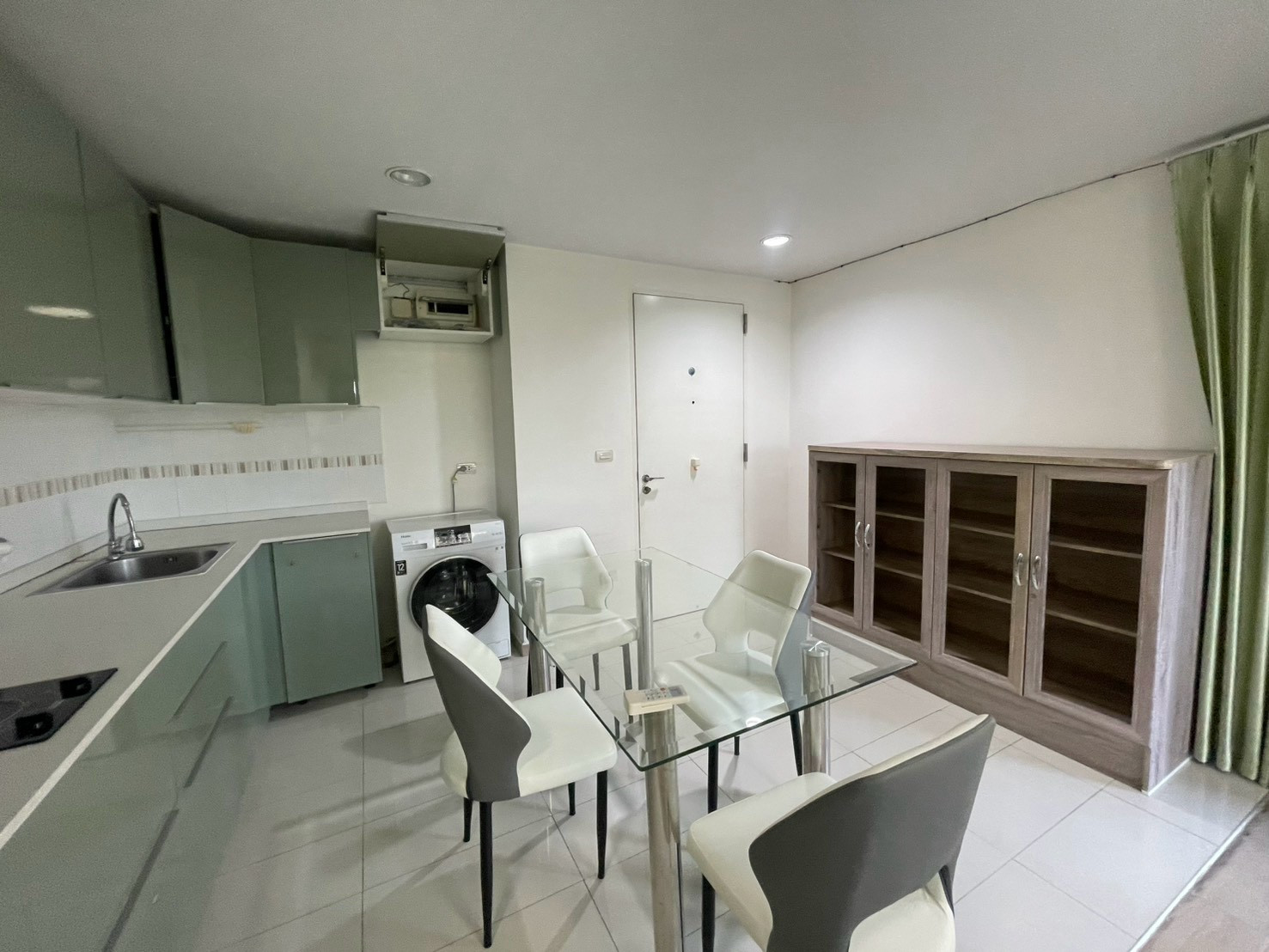 For Rent – The Sense Sukhumvit 68 with Spacious 75 sq.m. corner unit with 2 bedrooms and 2 bathrooms – รูปที่ 2