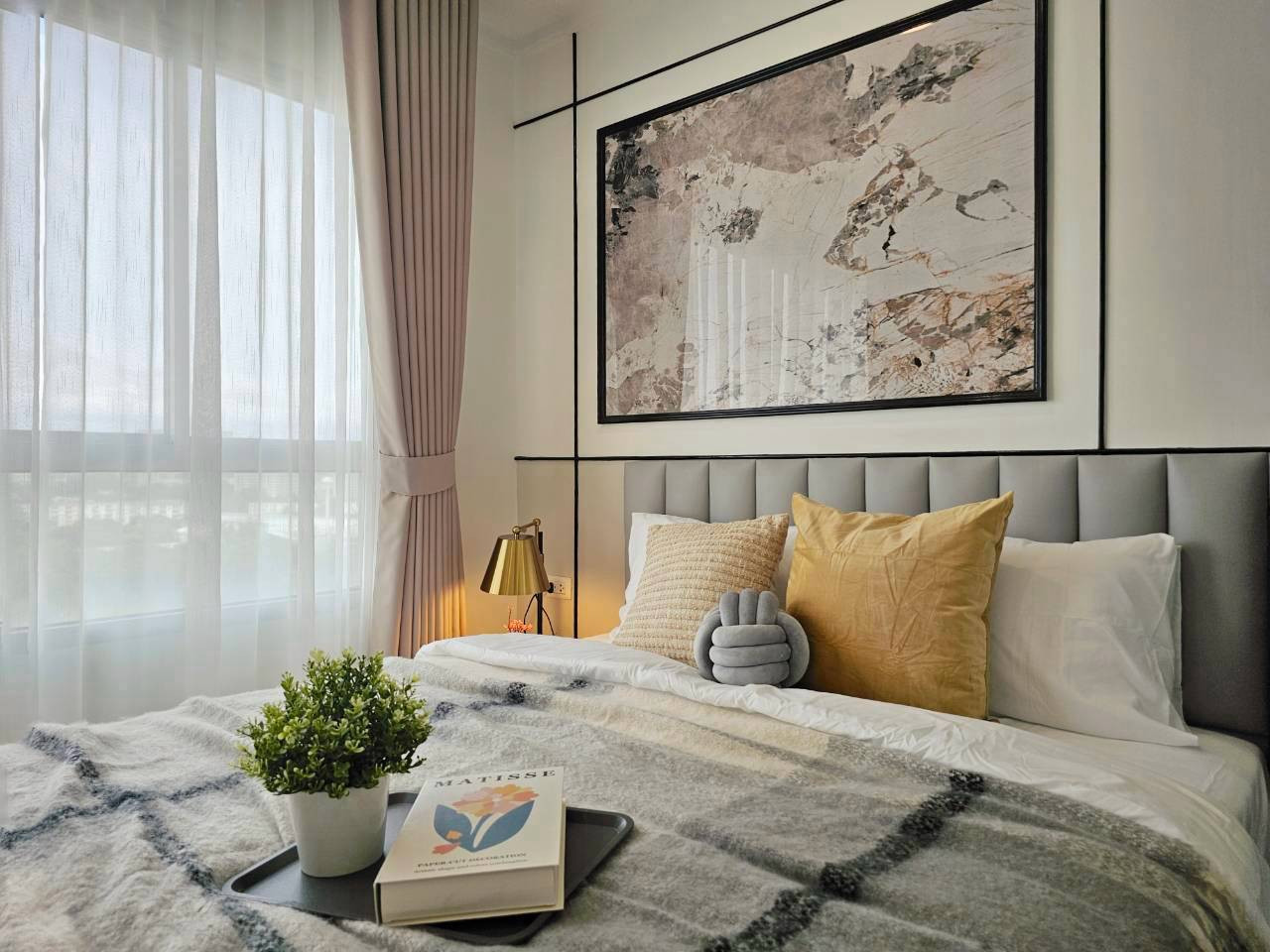 K-7168 🔥🔥 Beautiful room, installments cheaper than renting, BEST DEAL !! Urgent sale!  Condo LPN Lasalle Bearing, newly decorated, ready to move in.