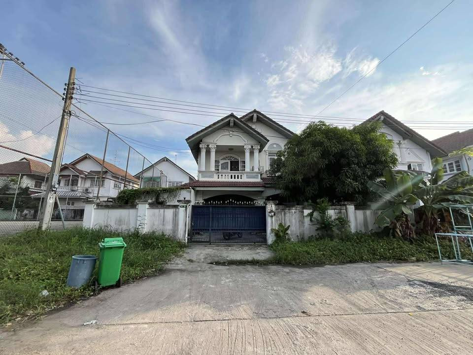 SGI172 **2-story detached house on 70 sq m of land, price only 2.9 million baht! SGI172 **2-story detached house on 70 sq m of land, price only 2.9 million baht!