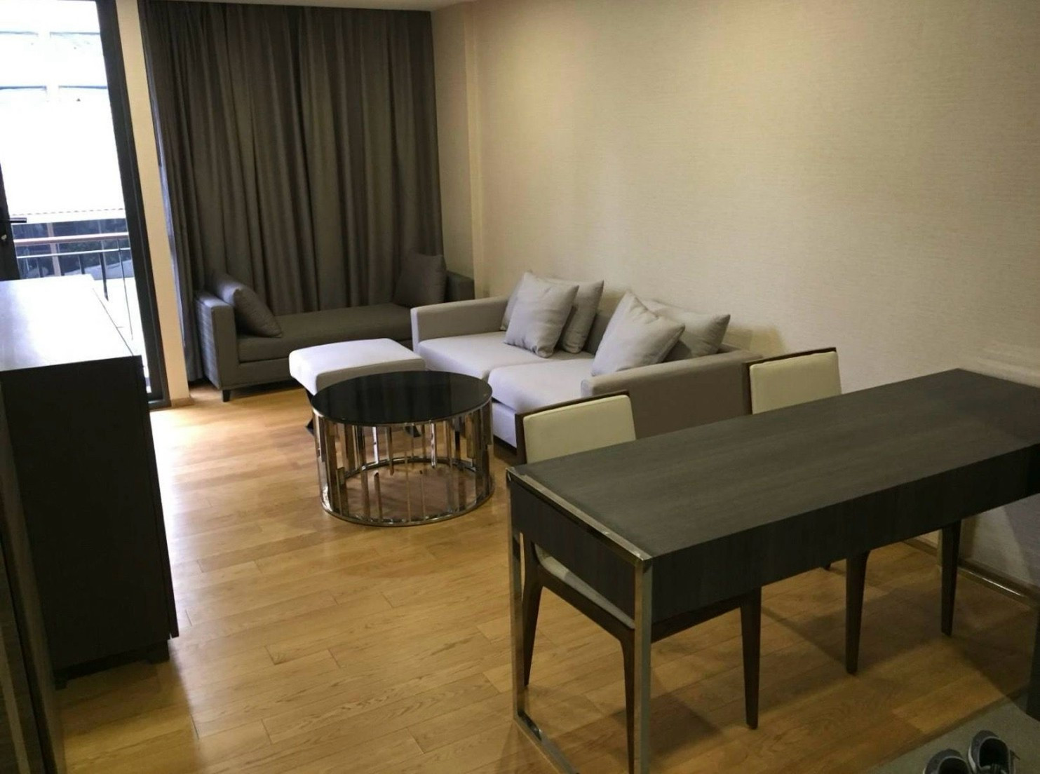 For Sale | KLASS Langsuan | 1 Bedroom | 45 Sq.m. | Prime Langsuan Location | Line: puttcapital For Sale | KLASS Langsuan | 1 Bedroom | 45 Sq.m. | Prime Langsuan Location | Line: puttcapital