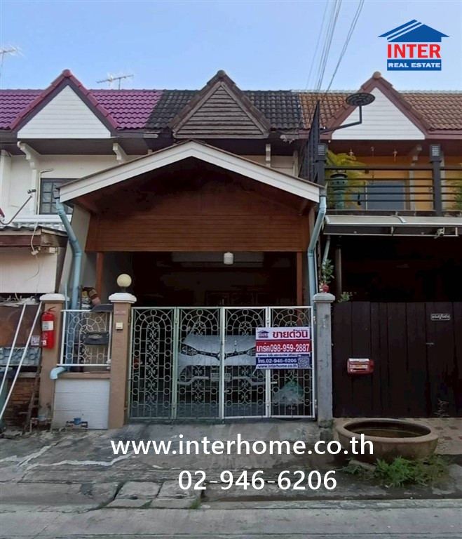 ทาวน์เฮ้าส์ 2 ชั้น 24.3 ตร.ว. หมู่บ้านศรีมณฑล ทวีวัฒนา ซอยทวีวัฒนา25 แยก28 ถนนบรมราชชนนี ถนนพุทธมณฑลสาย4 เขตตลิ่งชัน กรุงเทพมหานคร 