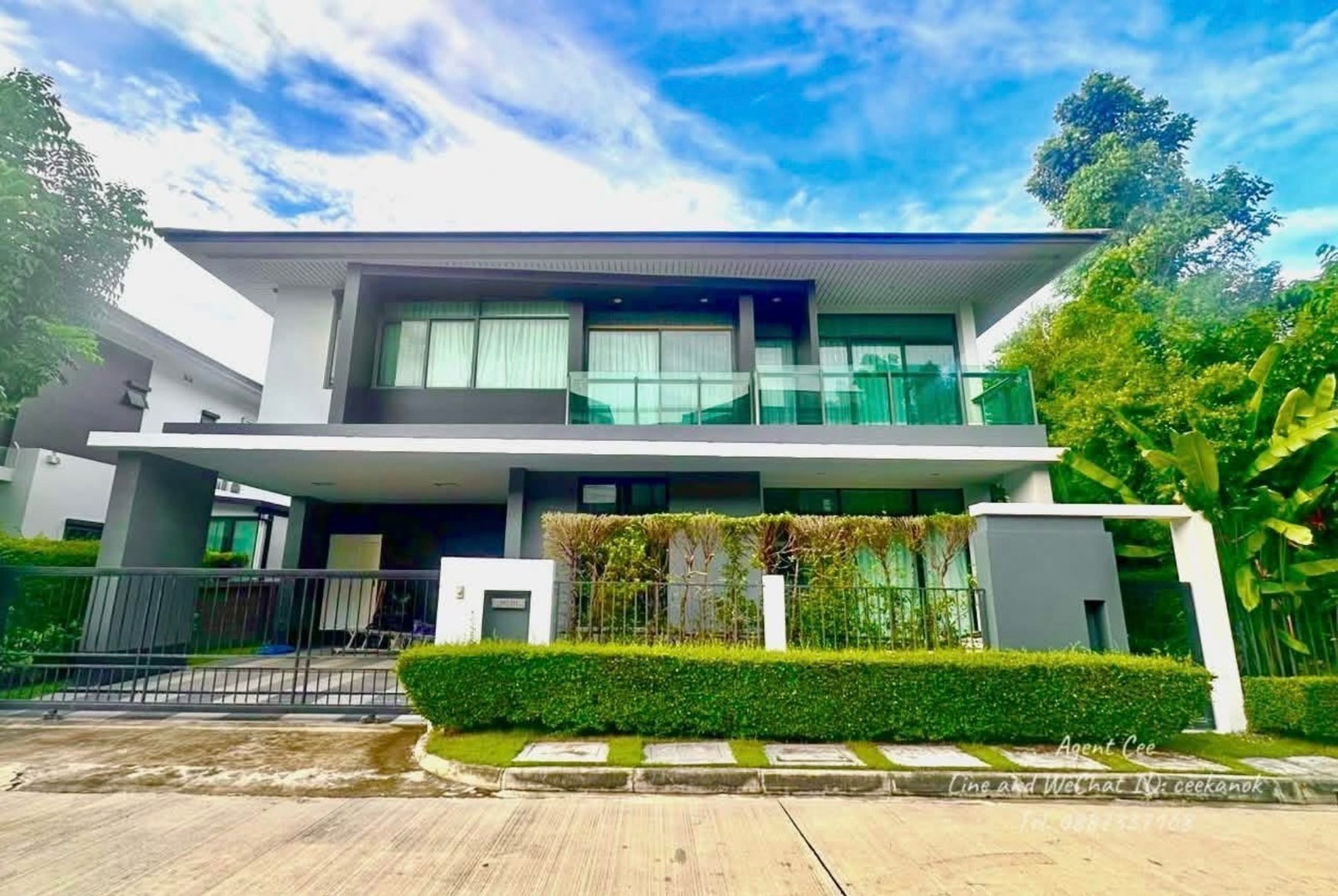 New renovated house, Never rent before. 