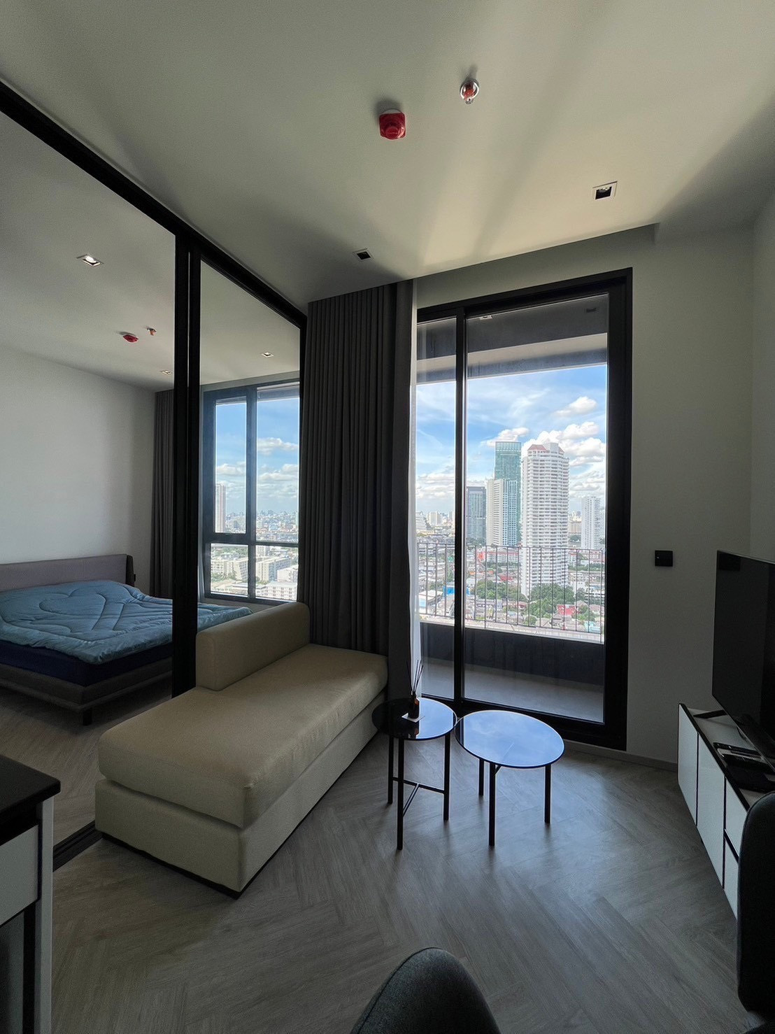 🏠✨ แชปเตอร์ เจริญนคร - ริเวอร์ไซด์ (Chapter Charoennakhon - Riverside) | ขายคอนโด 1 ห้องนอน (HBH-TB-241) 🏠✨ แชปเตอร์ เจริญนคร - ริเวอร์ไซด์ (Chapter Charoennakhon - Riverside) | ขายคอนโด 1 ห้องนอน (HBH-TB-241)