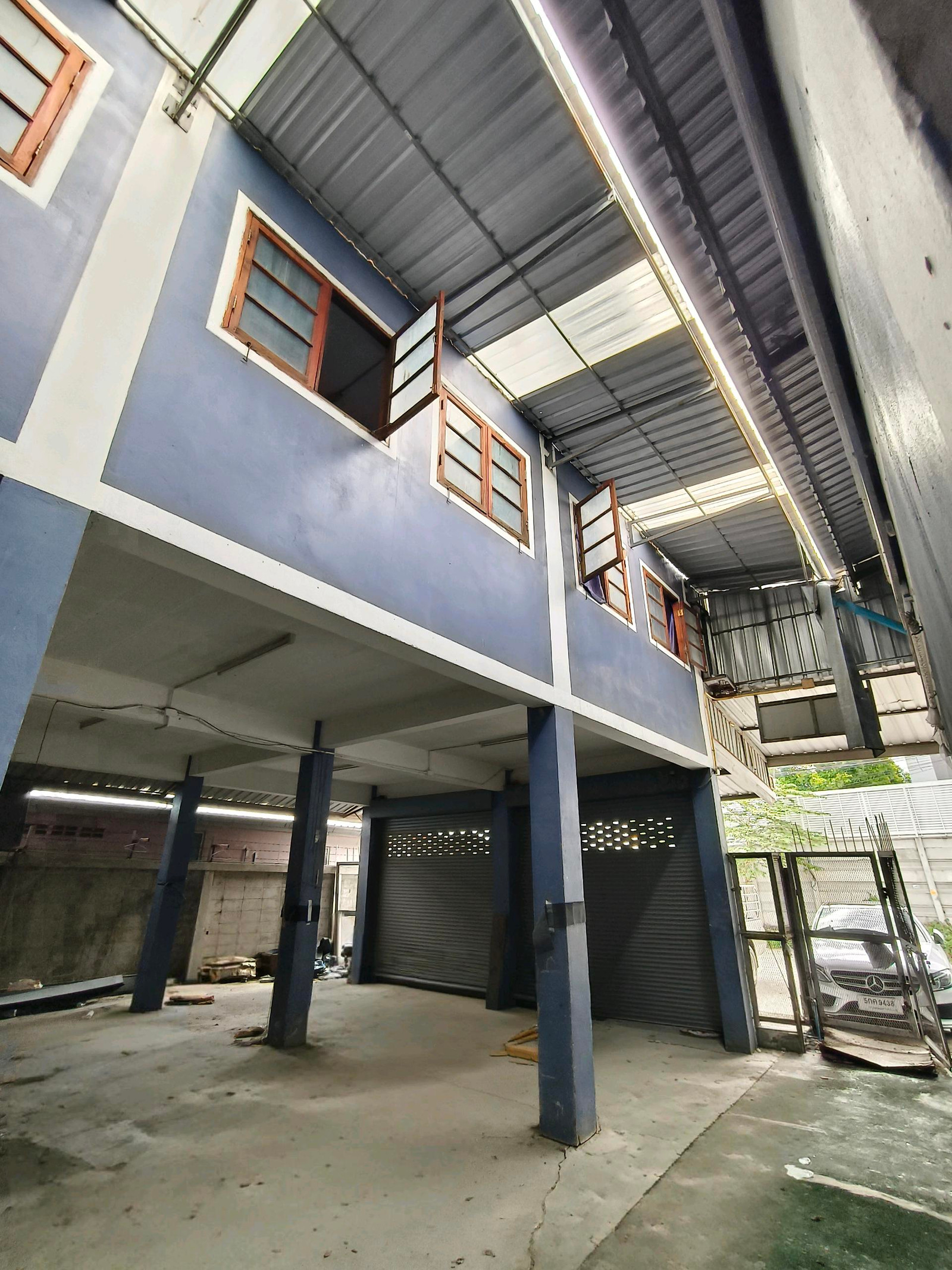 🔥 50,000 baht! Get a warehouse + office of 1,200 sq m. in On Nut 📍 On Nut 70, Intersection 7-1, Prawet District 🏭 Area approximately 1,200 sq m. 💰 Rent only 50,000 baht/month – รูปที่ 3