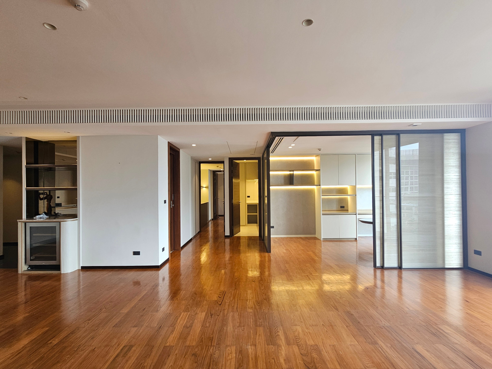 ✨For Sale | Pet-Friendly 180.8 SQM: Ultra Private, 200m to The Commons Thonglor ✨For Sale | Pet-Friendly 180.8 SQM: Ultra Private, 200m to The Commons Thonglor