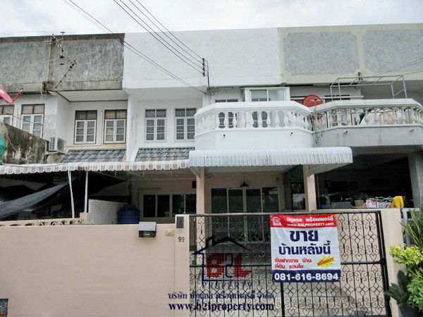 Preecha 3, Soi Phatthanakan 48, townhouse, width 6 meters, good location, Bangkok. Preecha 3, Soi Phatthanakan 48, townhouse, width 6 meters, good location, Bangkok.