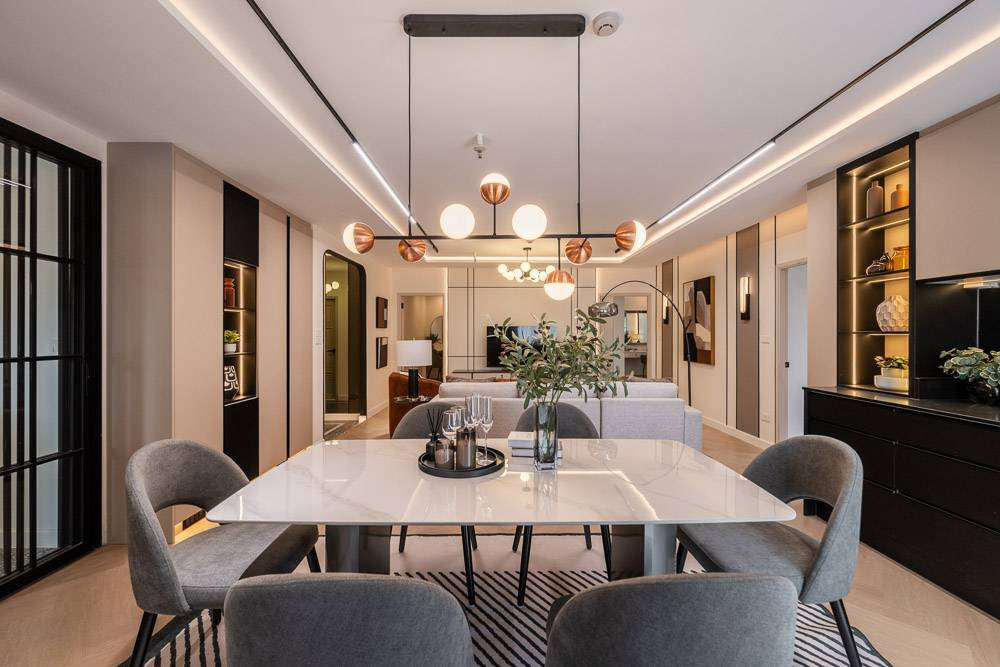 Don't miss! 🔥𝑭𝒊𝒇𝒕𝒚 𝑭𝒊𝒇𝒕𝒉 𝑻𝒐𝒘𝒆𝒓✨ fully renovated, fancy decoration, spacious room to live in Thong Lo 💫