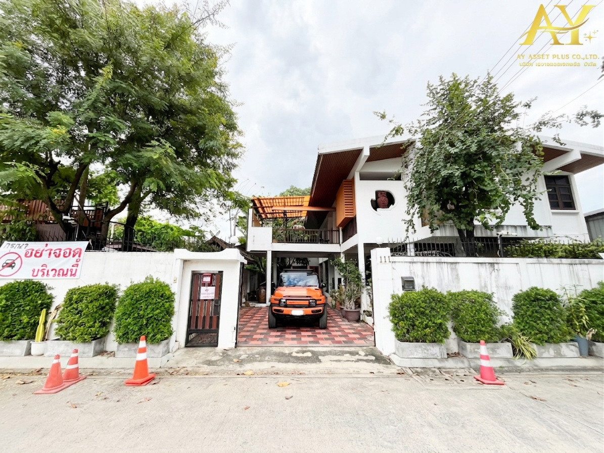 🏡 ขายด่วน‼️ บ้านเดี่ยวทำเลทองผืนใหญ่ ใจกลางรัชดา-พหลโยธิน 32 (เสนานิคม 1) บนเนื้อที่กว้างขวางถึง 156 ตารางวา หายากมากในทำเลศูนย์กลางธุรกิจและชีวิตเมือง ราคาเพียง 18.5 ล้านบาท คุ้มสุดๆ‼️✅ 🏡 ขายด่วน‼️ บ้านเดี่ยวทำเลทองผืนใหญ่ ใจกลางรัชดา-พหลโยธิน 32 (เสนานิคม 1) บนเนื้อที่กว้างขวางถึง 156 ตารางวา หายากมากในทำเลศูนย์กลางธุรกิจและชีวิตเมือง ราคาเพียง 18.5 ล้านบาท คุ้มสุดๆ‼️✅